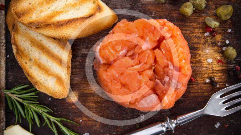 The Best Way to Poach Salmon